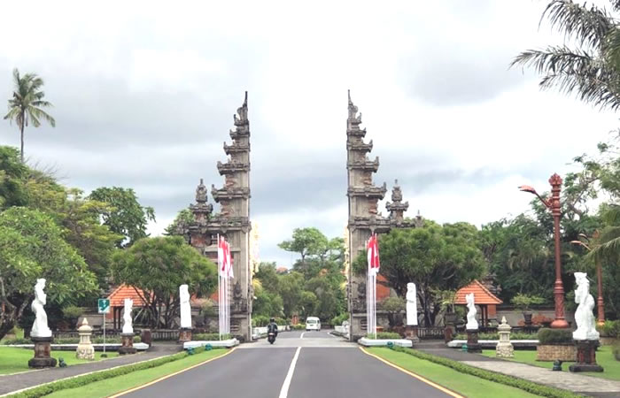 We provide reliable pick-up, drop-off, transfer services from Ngurah Rai International Airport Nusa Dua to Nusa Dua, all destinations in Bali and selected cities in Java, hotel shuttle, private van or car rental with professional driver, offer a range of comfortable, air-conditioned vehicles to suit your needs such as Toyota Avanza 5-seater car, Toyota Innova 6-seater car, Toyota Hiace 14-seater van