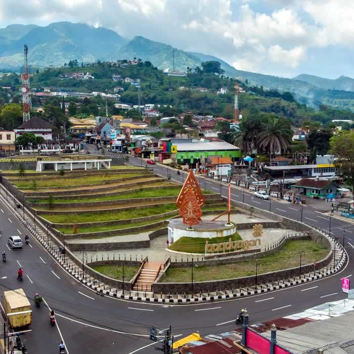 Bali Airport Transfer to Ungaran, Central Java